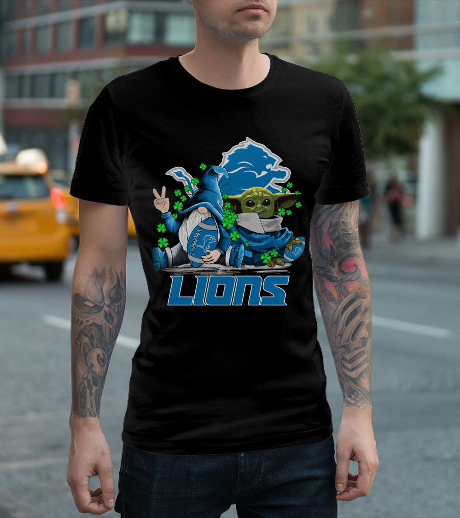 Leprechauns Gnomes Baby Yoda Lions Football Detroit Clover Hug T-Shirt