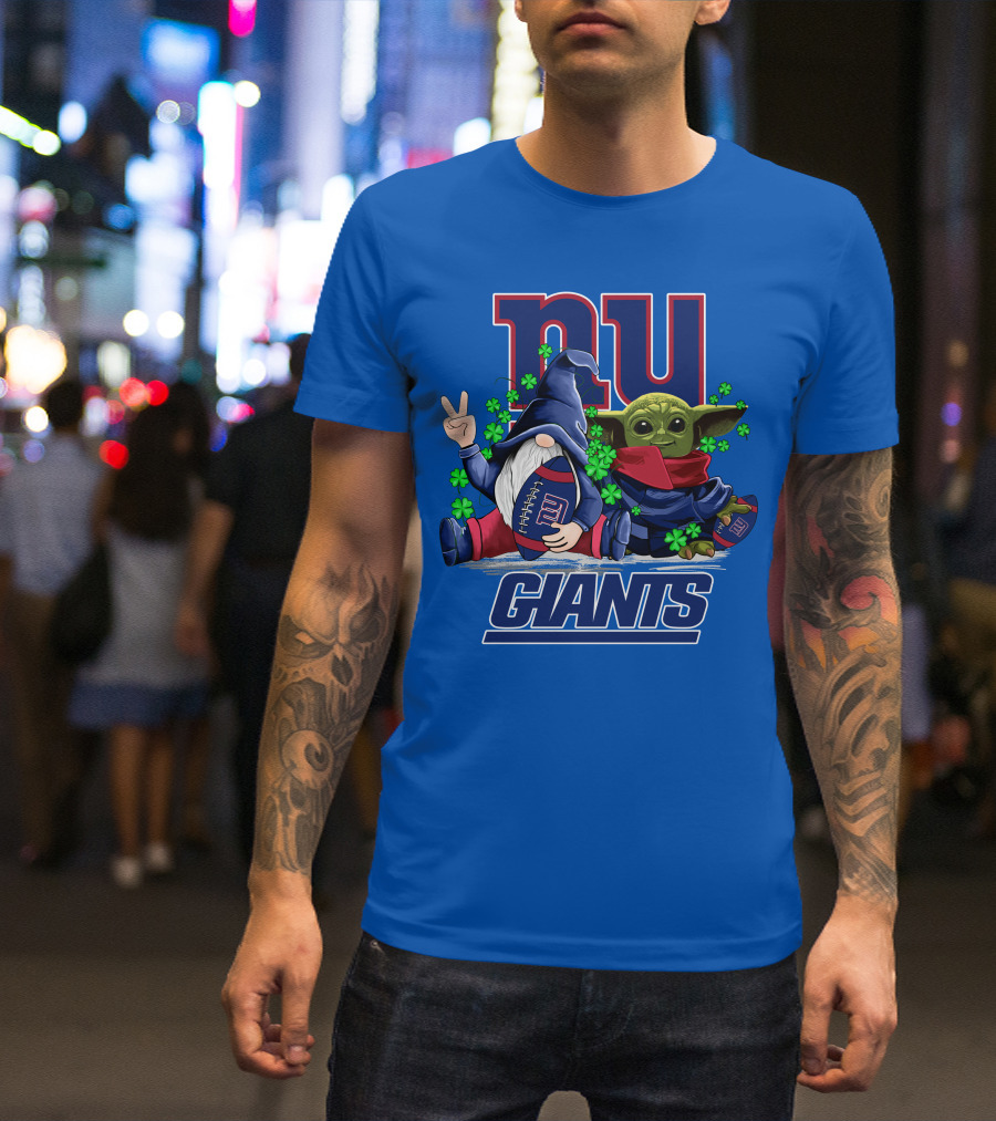 New York Giants Leprechauns Gnomes Baby Yoda Football Clover T-Shirt