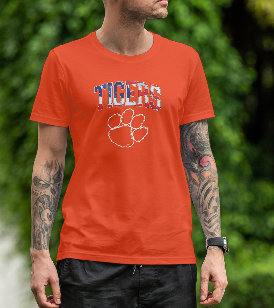 Tigers American Flag Paw Prints T-Shirt