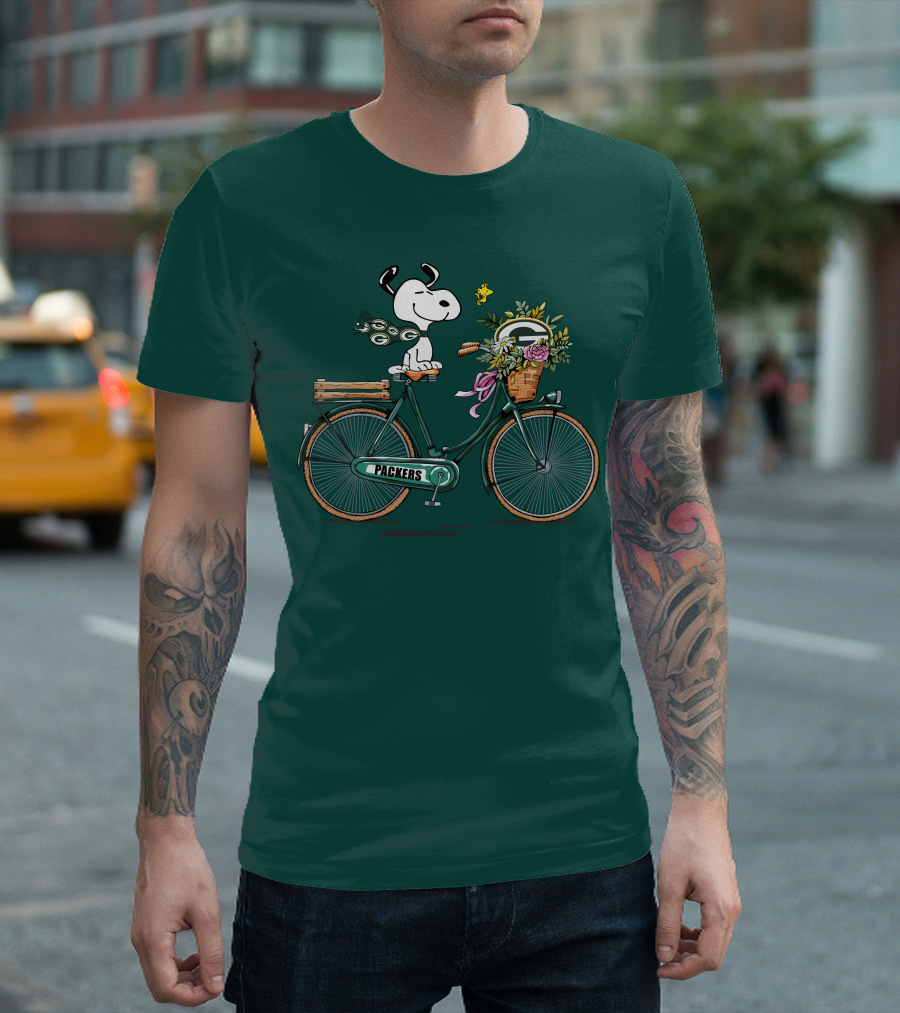 Packers Snoopy On Bicycle With Flowers And Woodstock T-Shirt