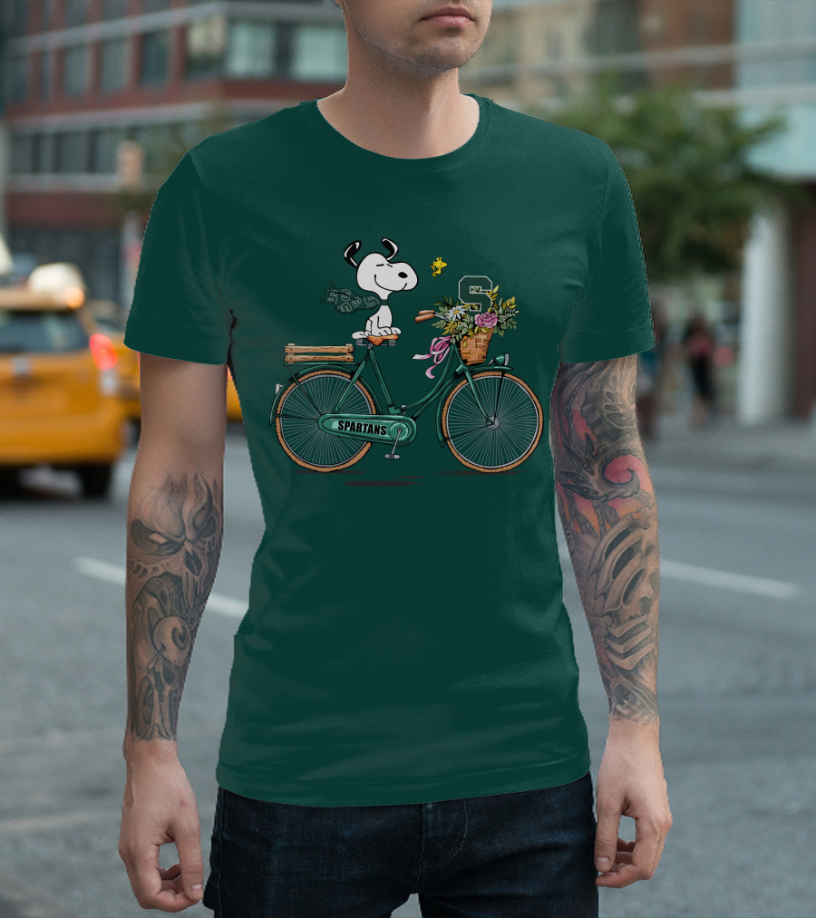 Michigan State Spartans Snoopy on Bicycle with Flowers T-Shirt