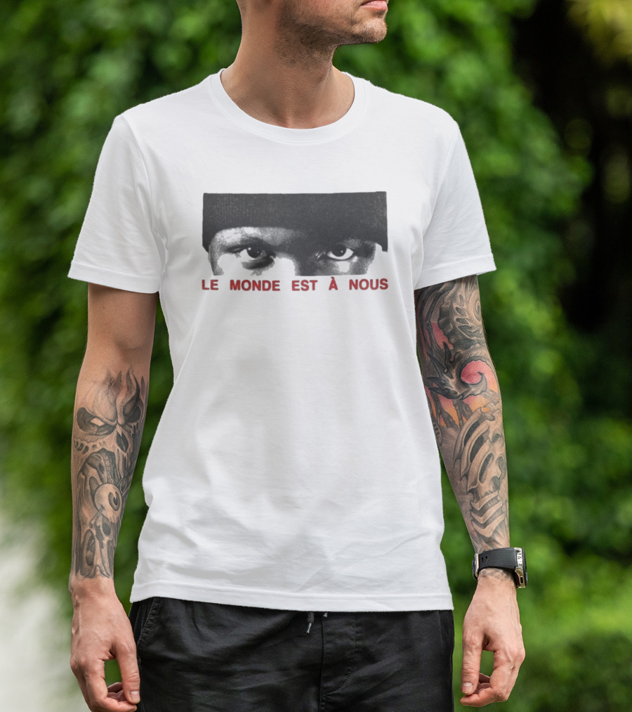 Le Monde Est A Nous Scrt Eyes Mysterious Gaze Beanie Style T-Shirt