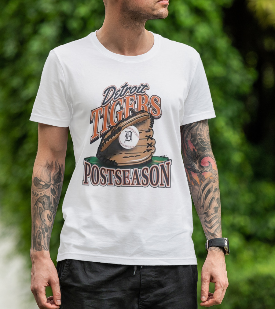 Detroit Tigers Postseason Baseball Glove And Ball 2025 T-Shirt