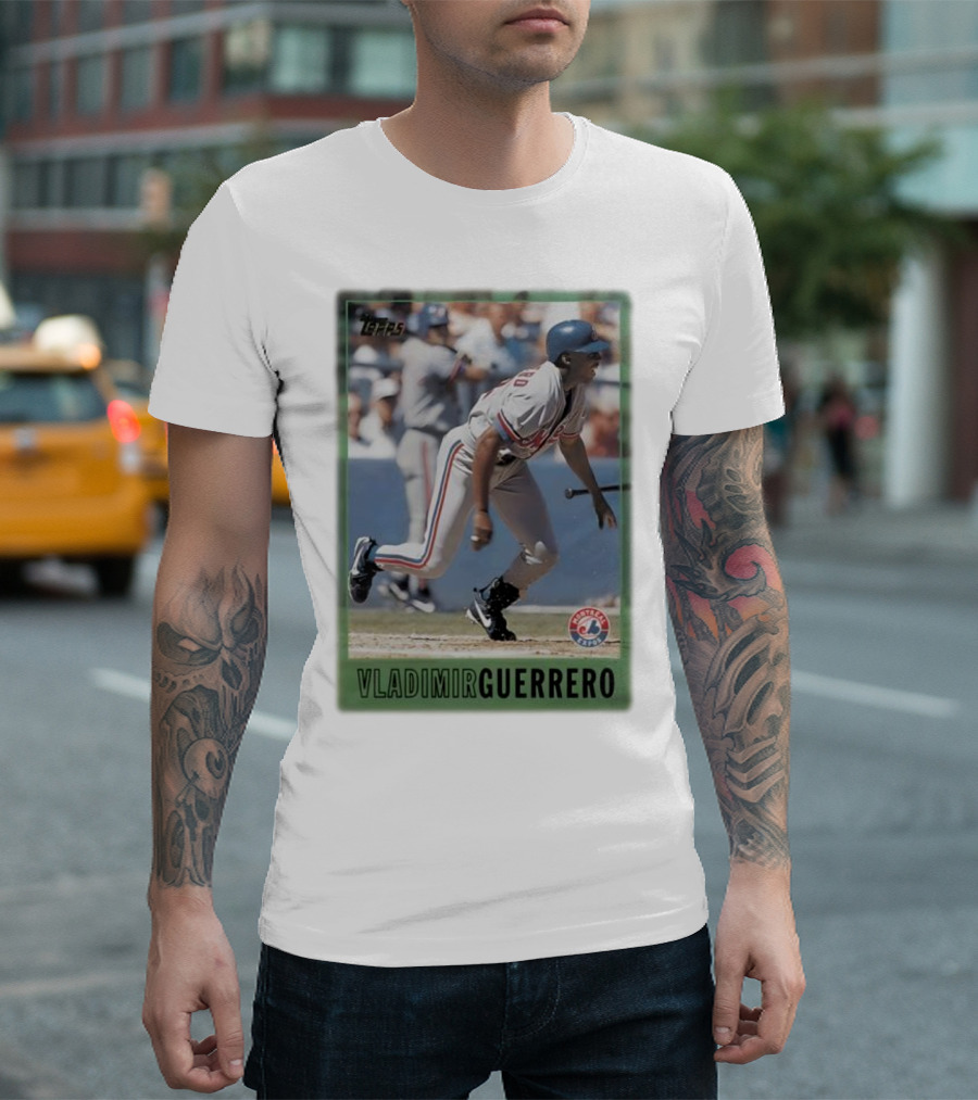 Montreal Expos Vladimir Guerrero MLB Topps Baseball Card T-Shirt
