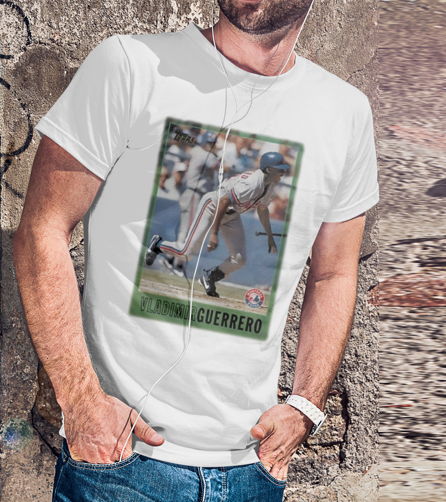 Montreal Expos Vladimir Guerrero MLB Topps Baseball Card T-Shirt