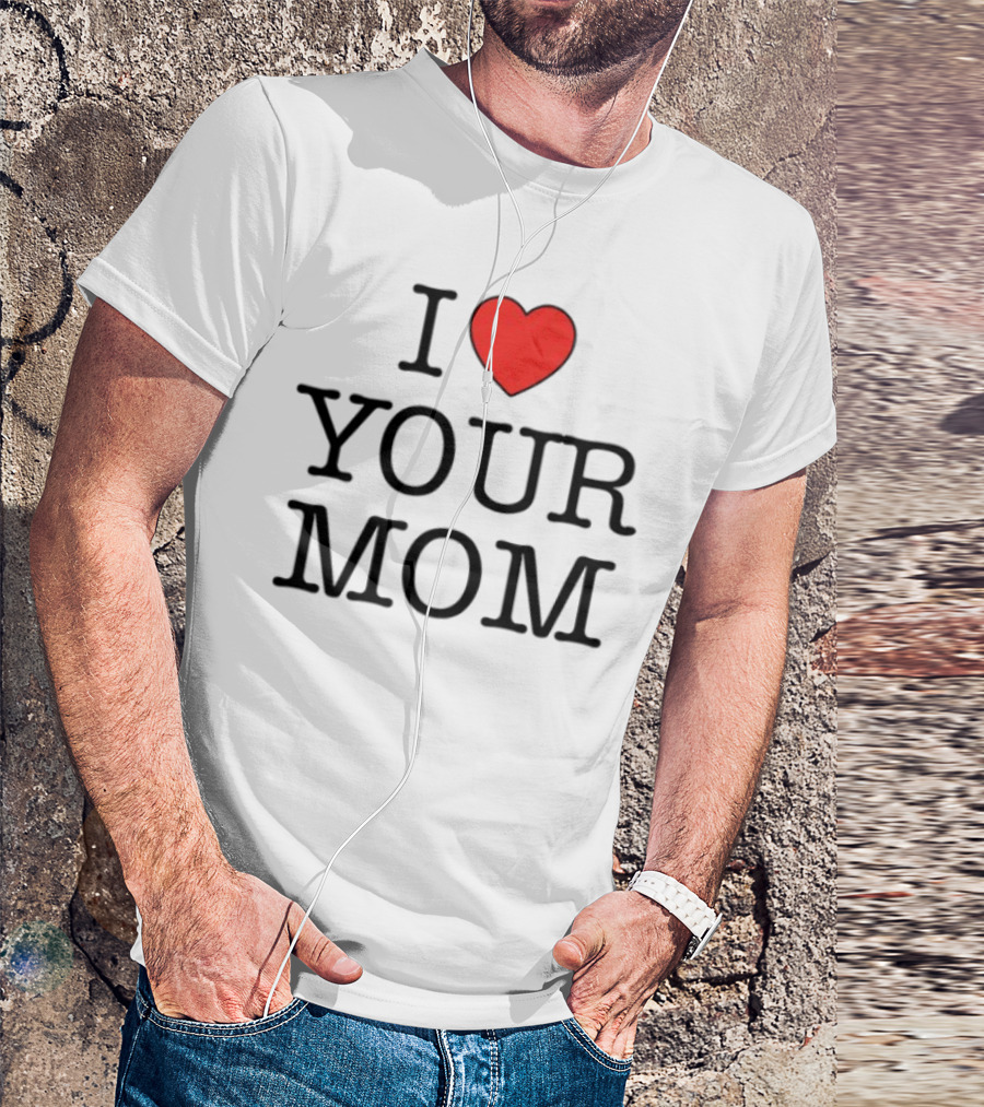 Kruzadar I Love Your Mom Heart Graphic T-Shirt