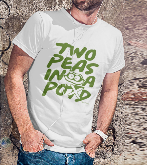 Two Peas In A Pod Cartoon Illustration By Tamera Ann 전연희 T-Shirt