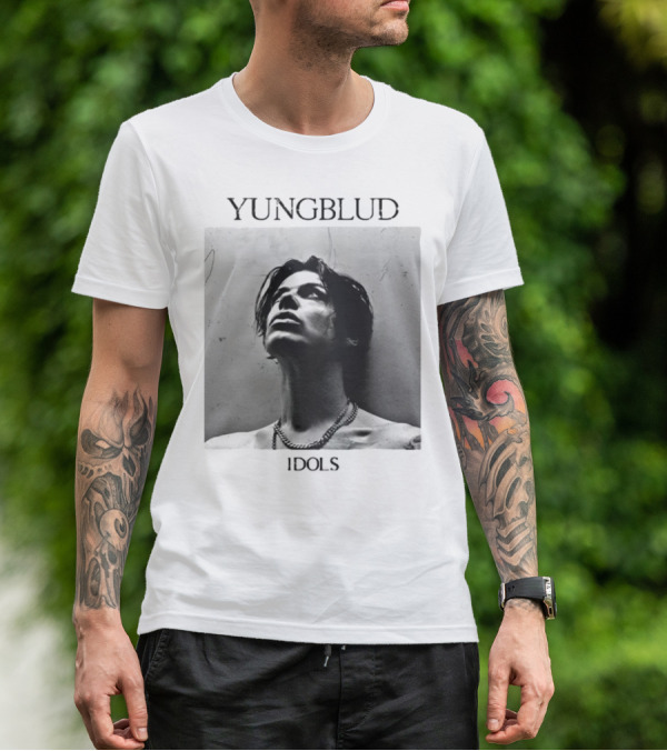 Yungblud Idols Black And White Portrait Chain Necklace T-Shirt