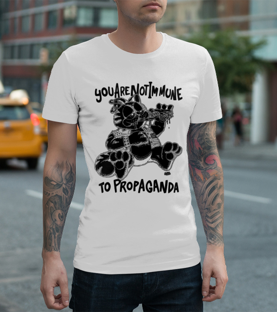 Punkwithacamera Cat With Pizza You Are Not Immune To Propaganda T-Shirt