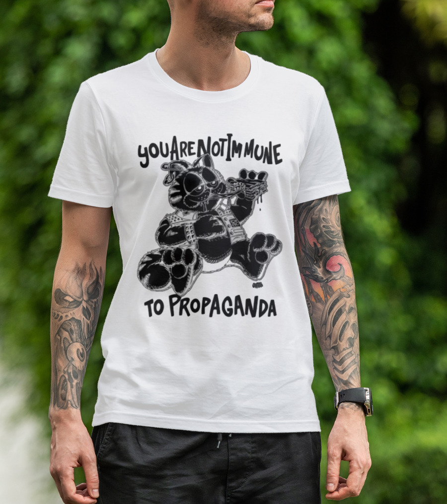 Punkwithacamera Cat With Pizza You Are Not Immune To Propaganda T-Shirt