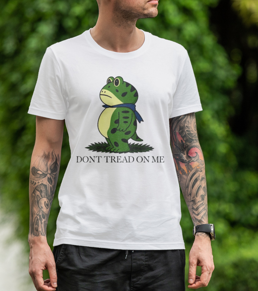 Portland Frog Don't Tread On Me Funny Protest Comic Style Green Frog With Blue Scarf T-Shirt