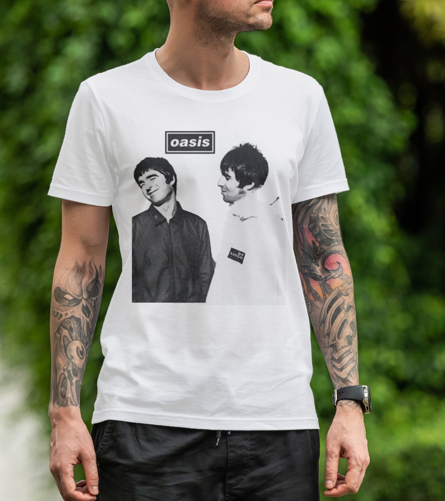 Noel Vs Liam Gallagher Oasis Band Kangol Vintage T-Shirt