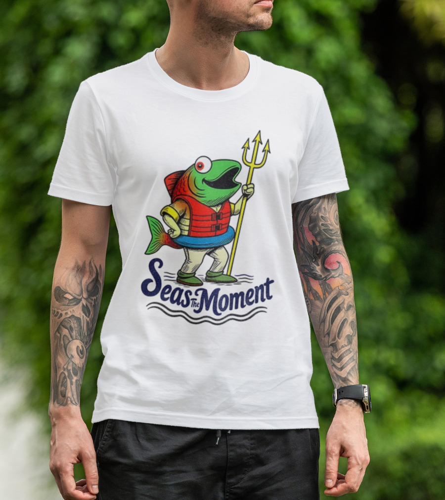 Seas The Moment Humpy Salmon Holding Trident Seattle Mariners MLB Baseball Fan Apparel T-Shirt