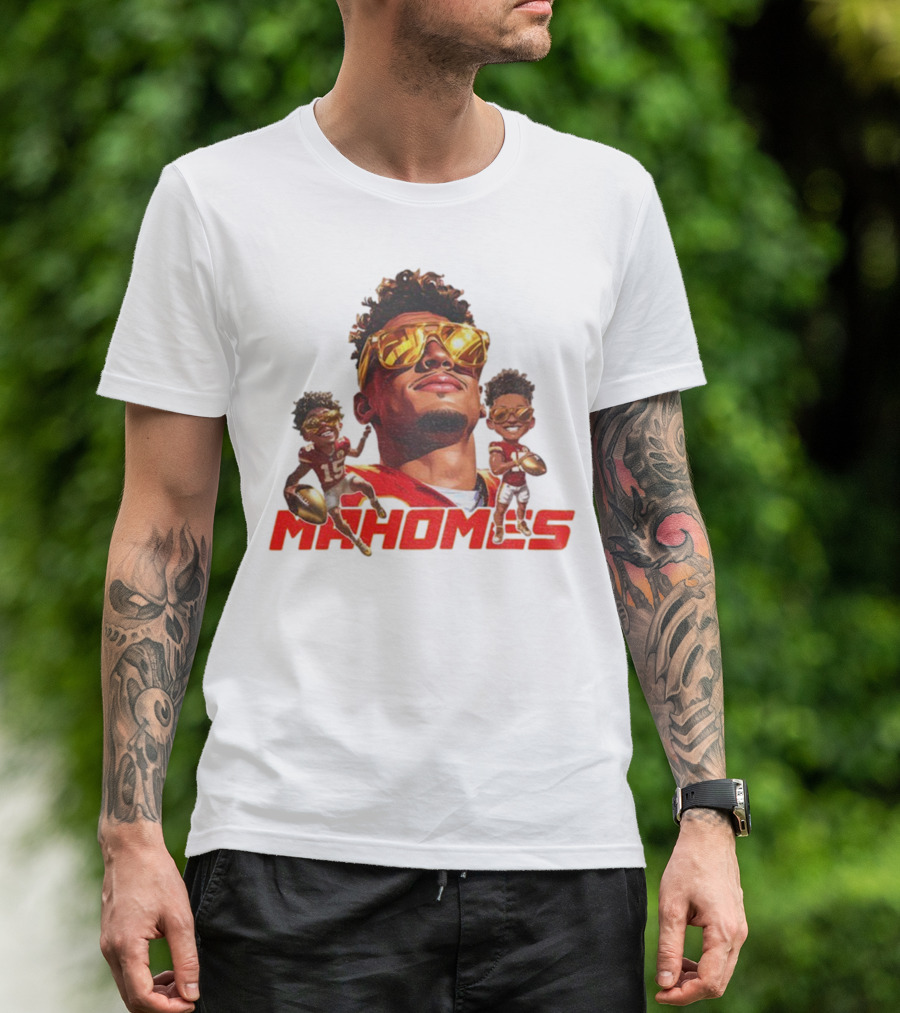 Patrick Mahomes Kansas City Chiefs Football Player Caricature Mahomes 2025 T-Shirt
