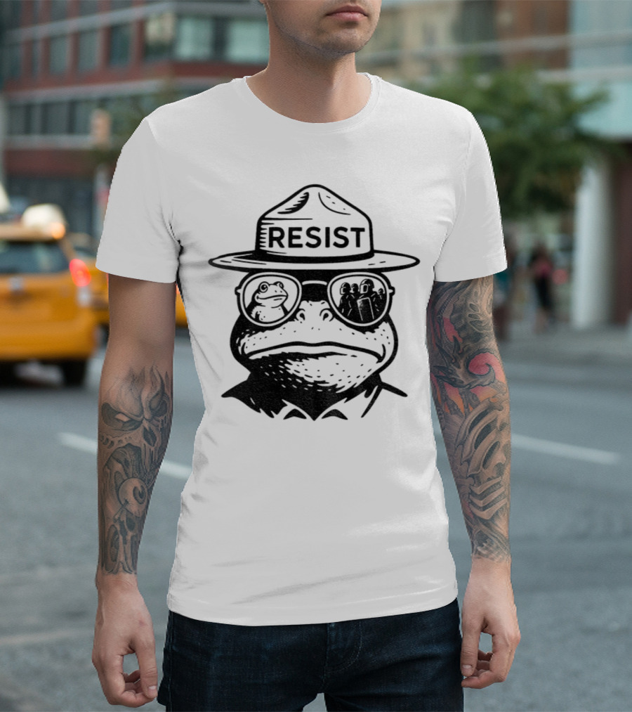 Portland Frog Resist Hat Sunglasses Antifa Frog T-Shirt