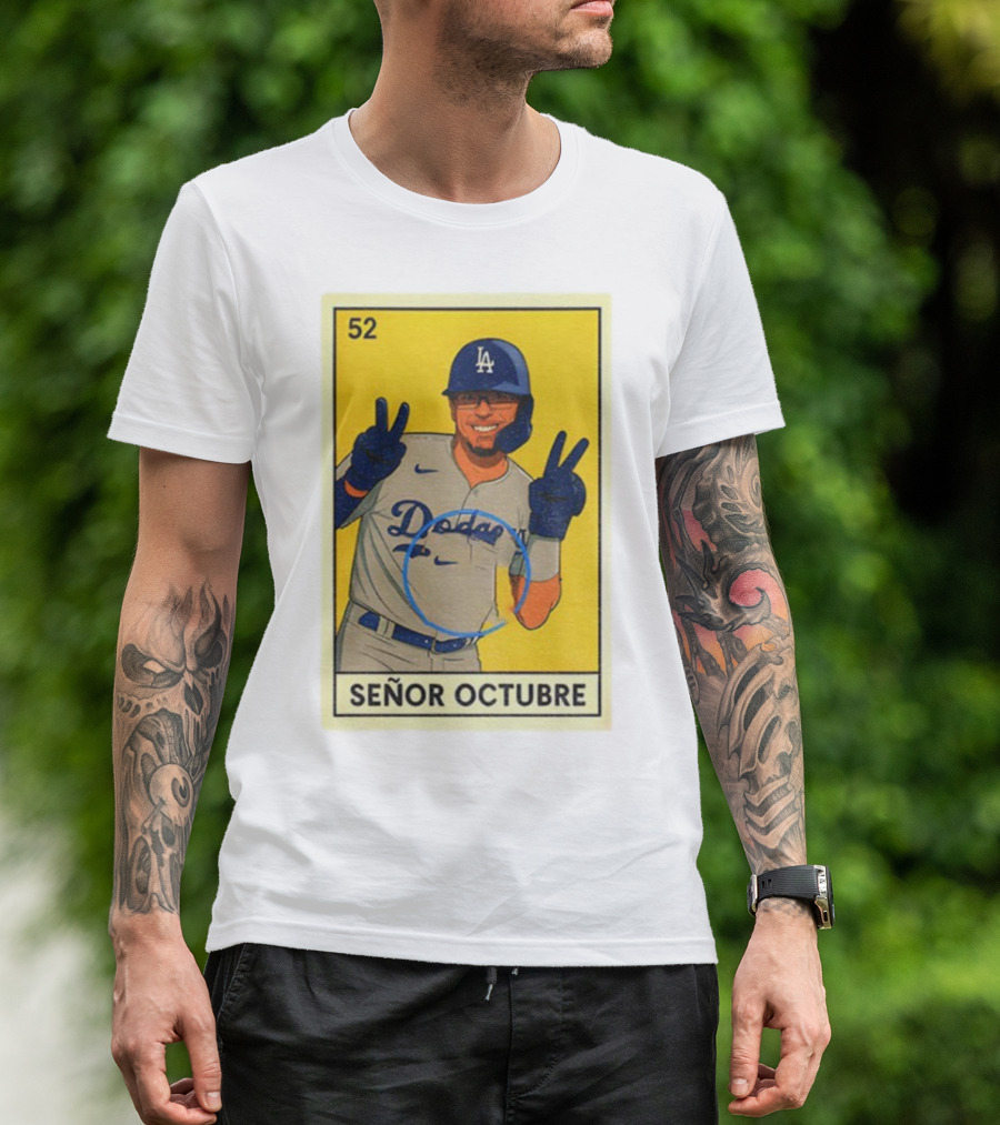 Señor Octubre Los Angeles Dodgers Kike Hernandez 52 MLB Baseball Card T-Shirt