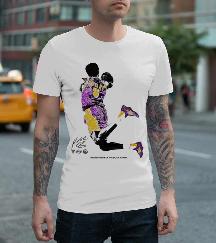 Los Angeles Lakers Kobe Bryant Black Mamba Mentality Purple Gold Signature 8 T-Shirt