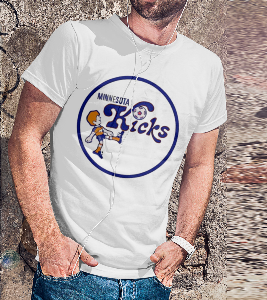 Minnesota Kicks Soccer Cartoon Player Retro Style T-Shirt