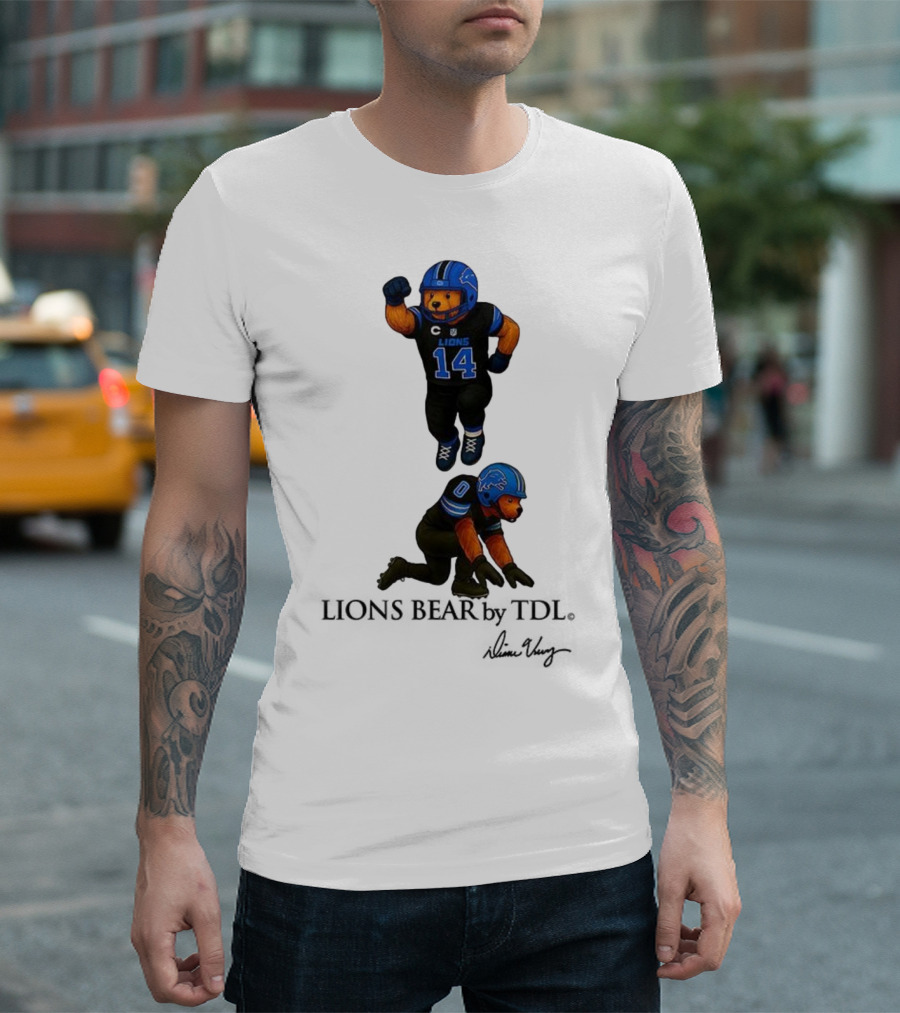 Amon-Ra St. Brown 14 Jahmyr Gibbs 0 Detroit Lions Bear Celebrating Football T-Shirt