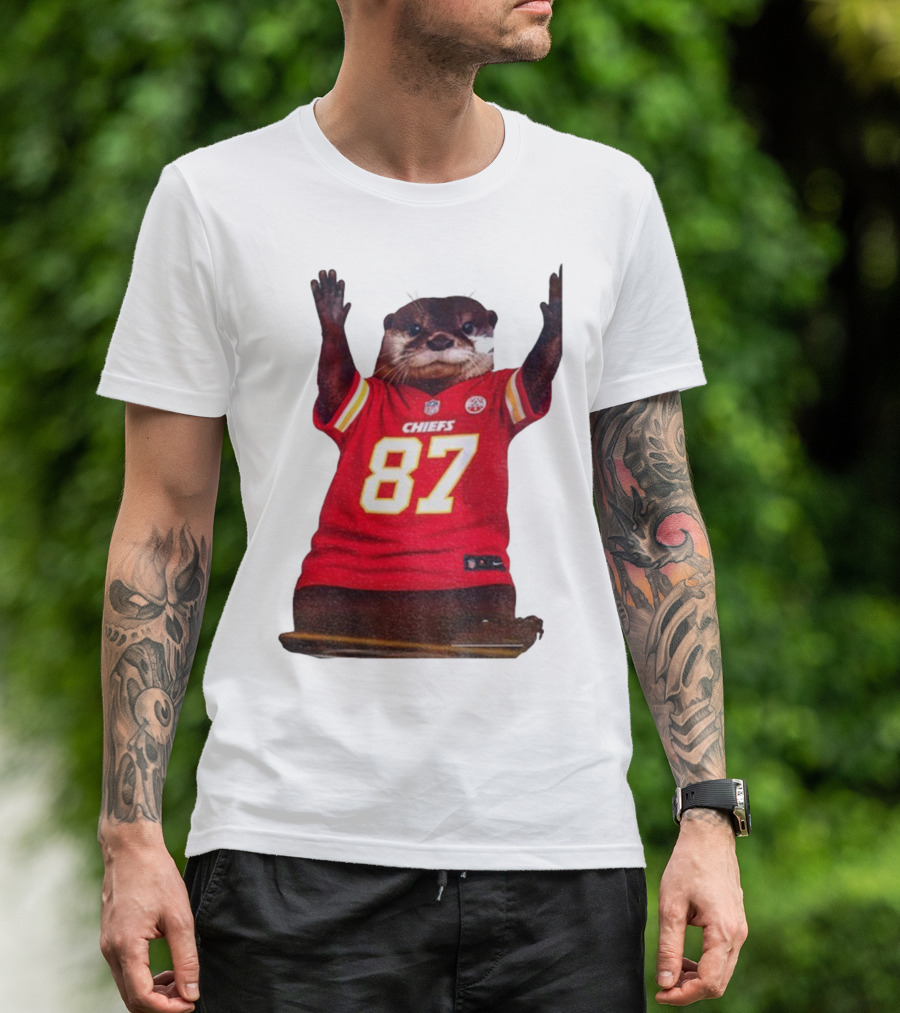 Travis Kelce 87 Kansas City Chiefs Sea Otter NFL Fan Jersey T-Shirt