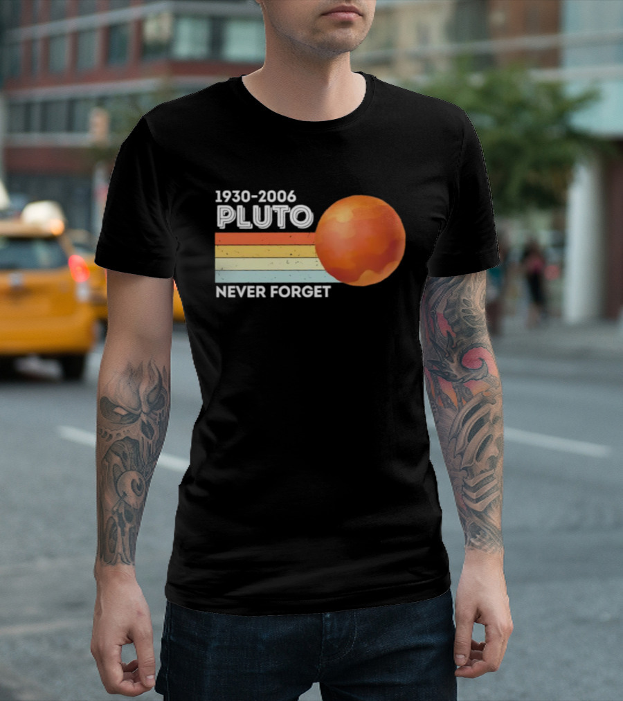Pluto Never Forget 1930 2006 Vintage Retro Planet Tribute T-Shirt