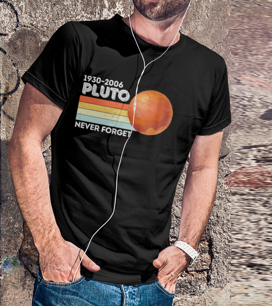 Pluto Never Forget 1930 2006 Vintage Retro Planet Tribute T-Shirt