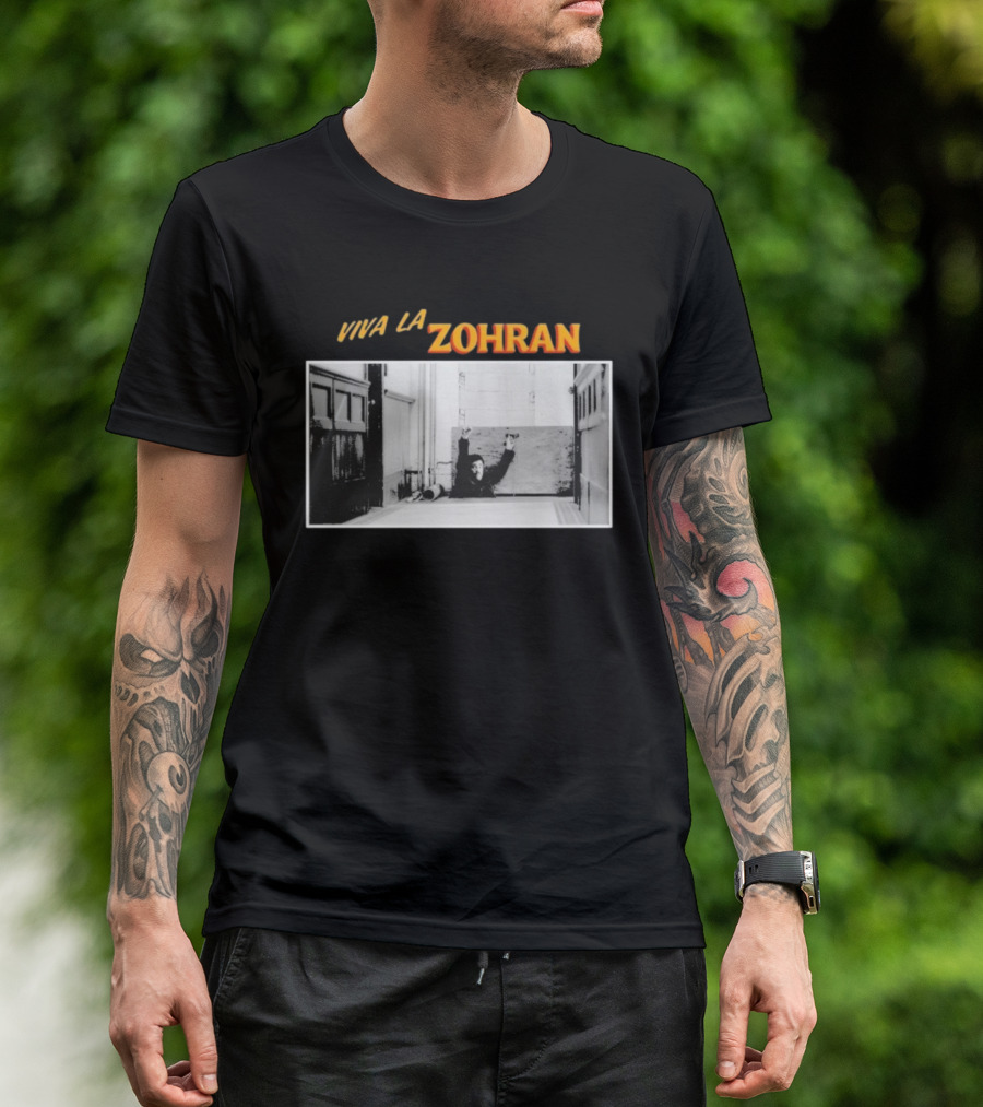 Viva La Zohran Zohran Mamdani Black And White Hallway Enthusiastic Expression T-Shirt