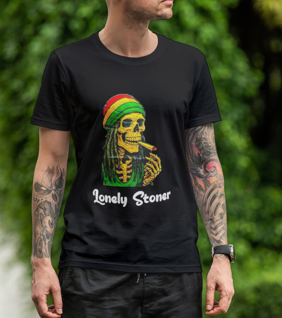 Lonely Stoner Dreadlocked Skull Smoking Rasta Colors T-Shirt