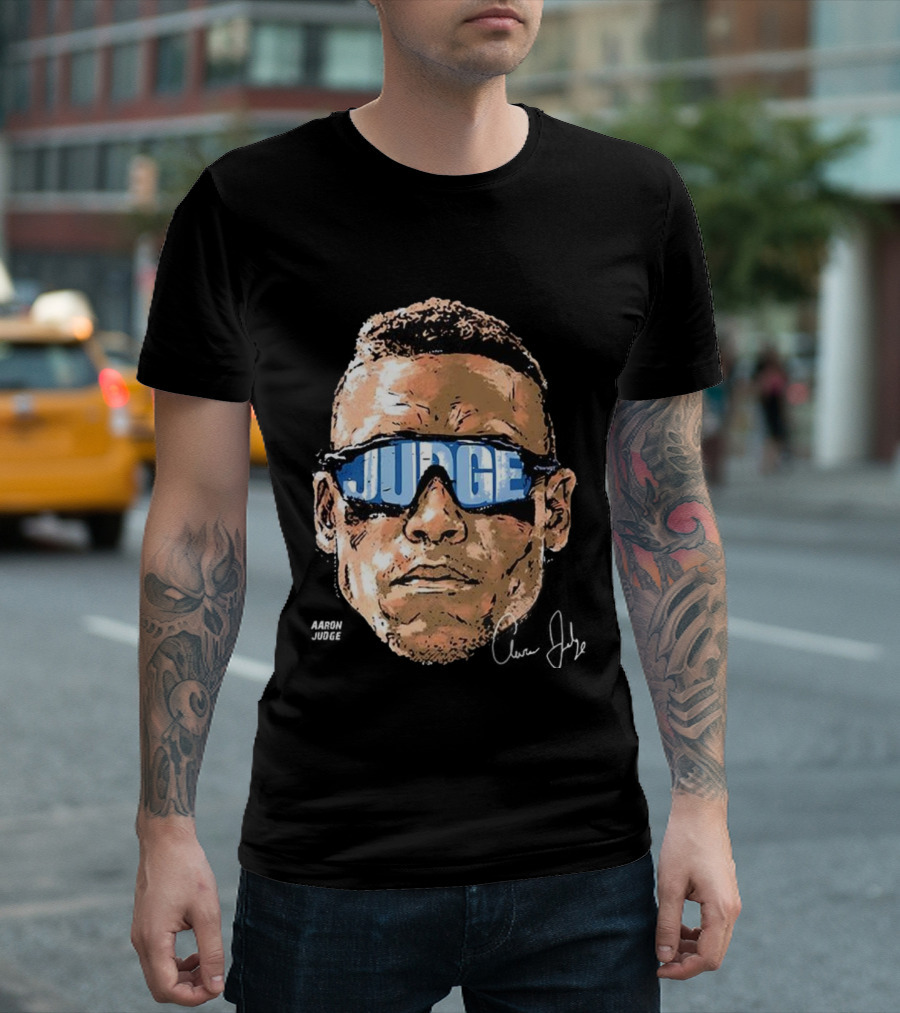Aaron Judge New York Yankees Baseball Big Head Glasses Judge Signature T-Shirt