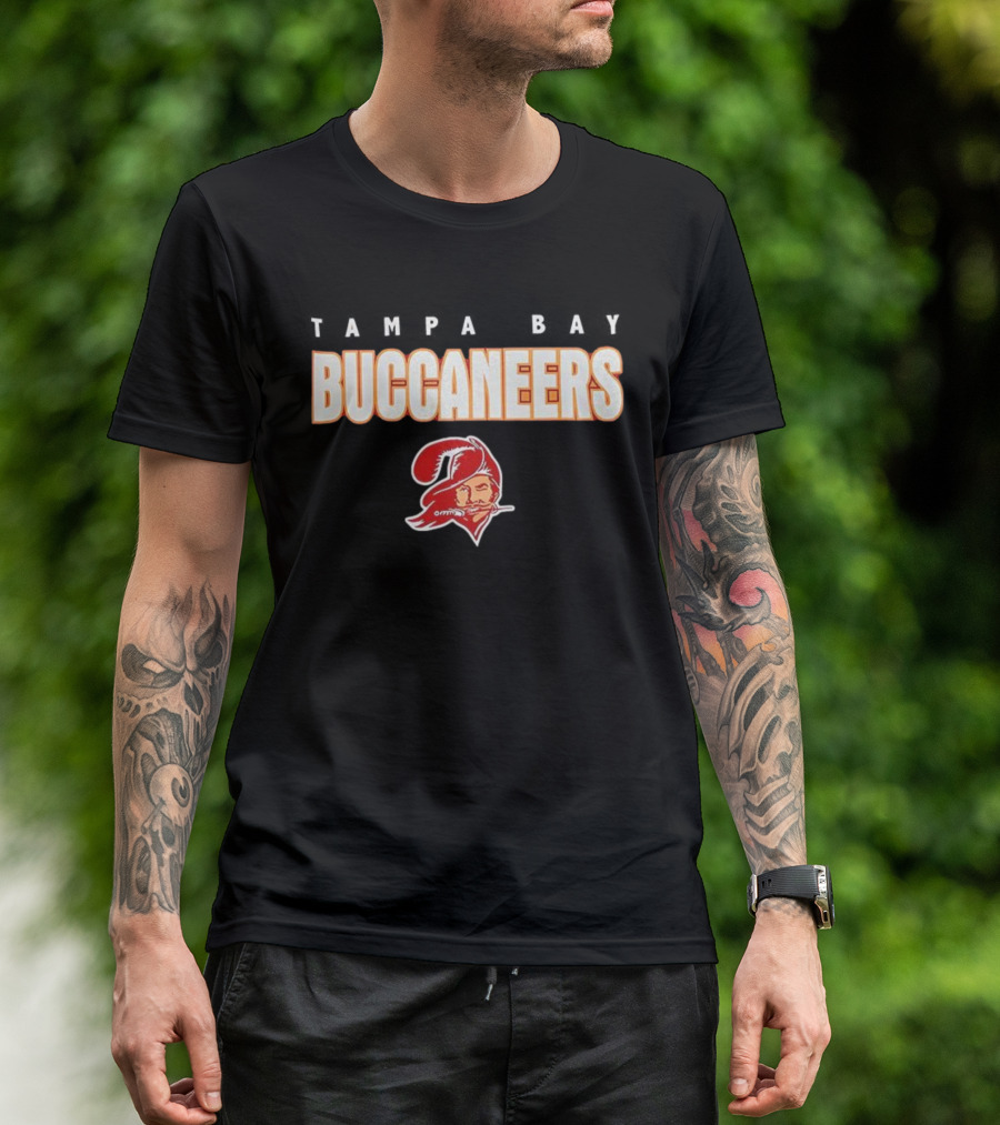 Tampa Bay Buccaneers Vintage Bucco Bruce Retro Style T-Shirt