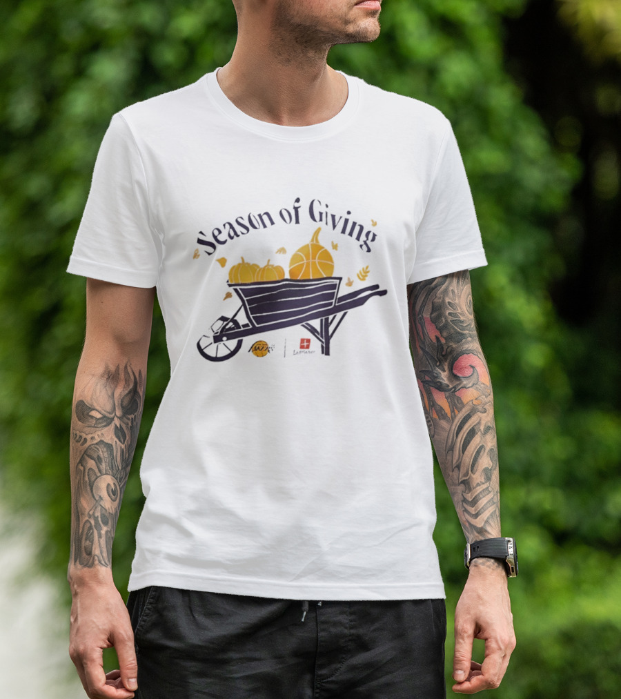 Angeles Lakers Season Of Giving Wheelbarrow Basketball Pumpkins T-Shirt