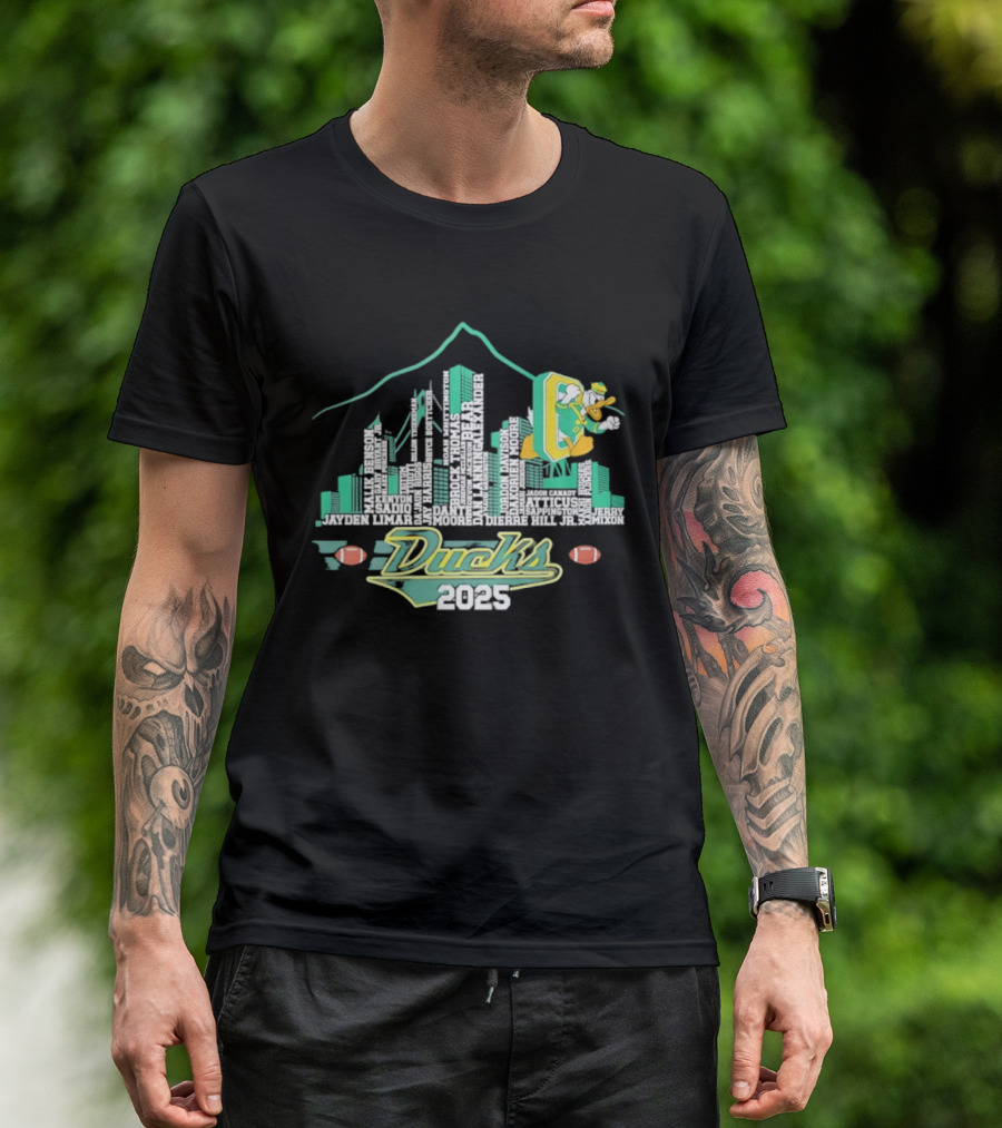 Oregon Ducks 2025 Mascot Football Cityscape T-Shirt