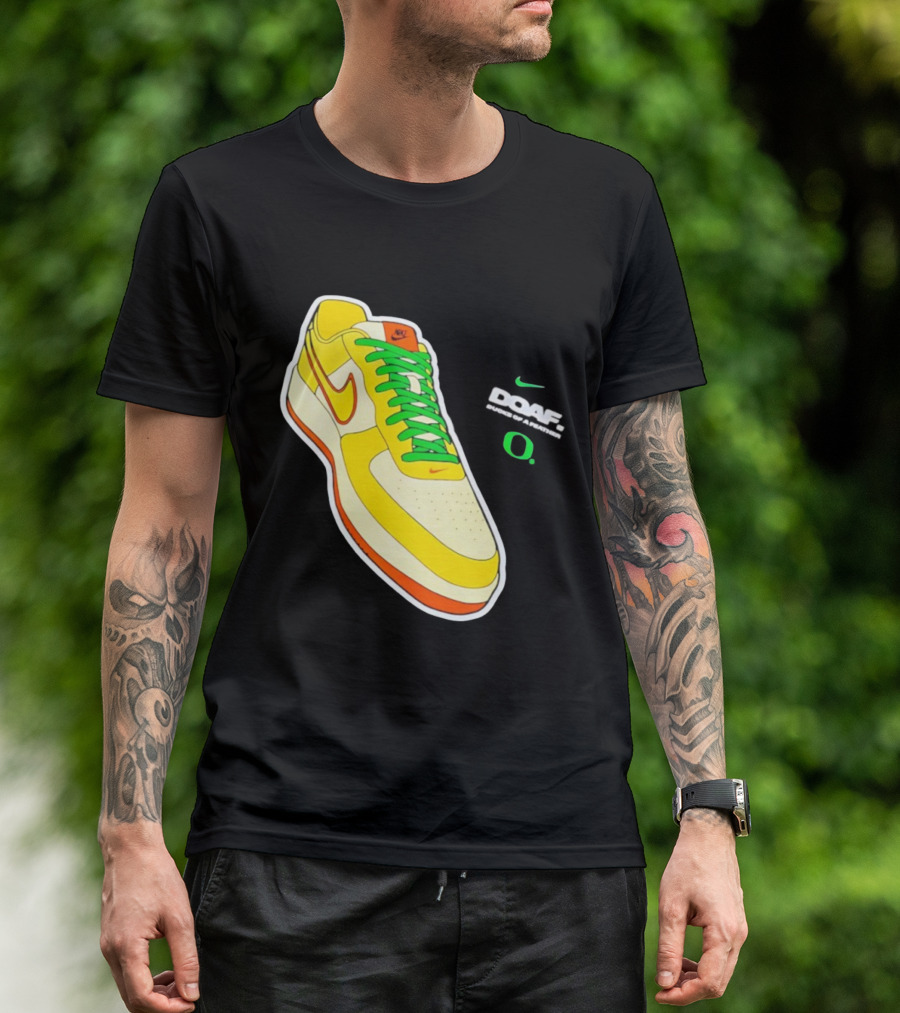 Oregon Ducks DOAF Hatched Heat Nike Sneaker T-Shirt