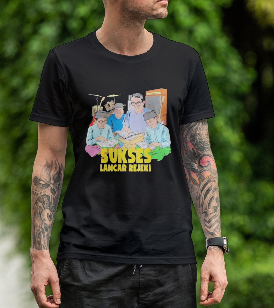 Sukses Lancar Rejeki Illustration With Reading Group And Musical Instruments T-Shirt