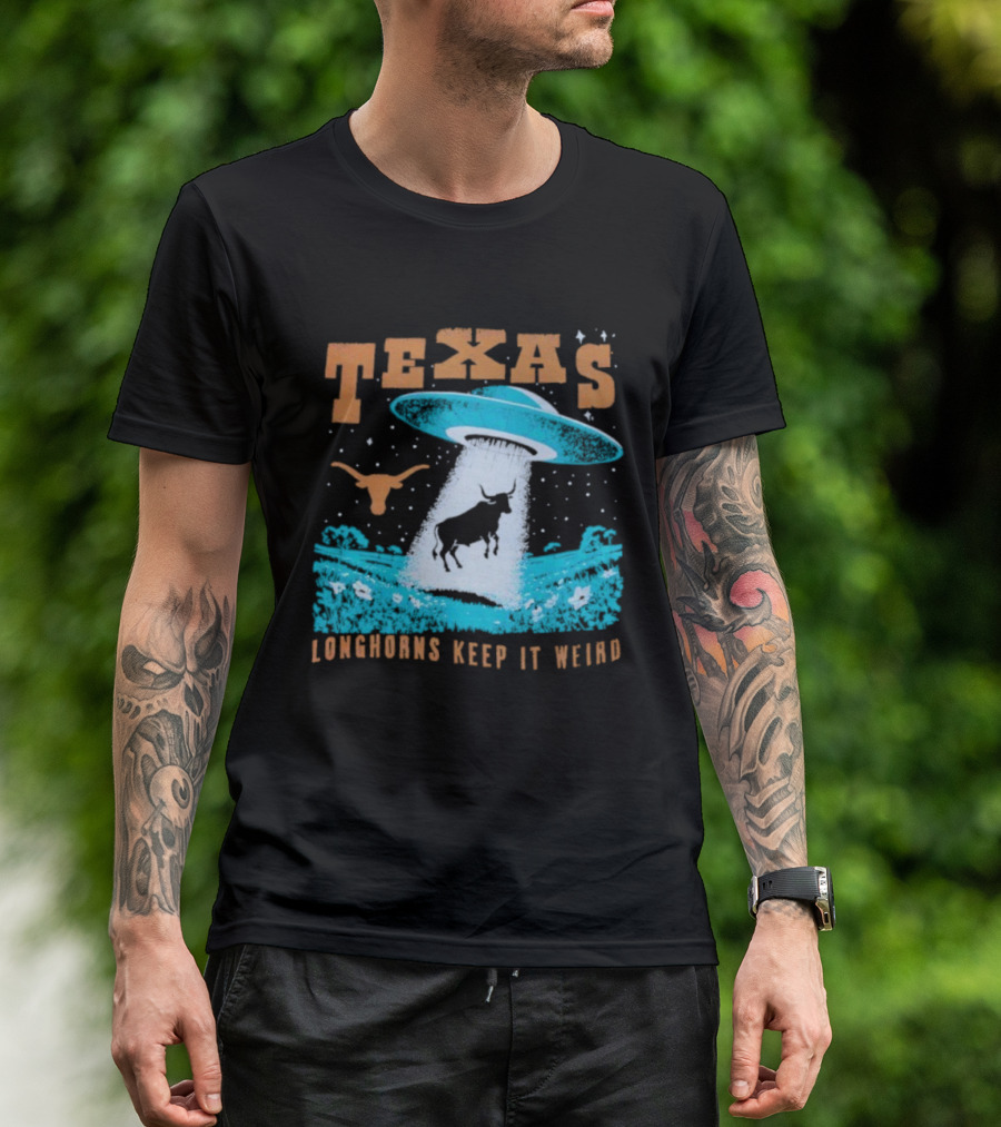 Texas Longhorns Keep It Weird UFO And Cactus Scene T-Shirt