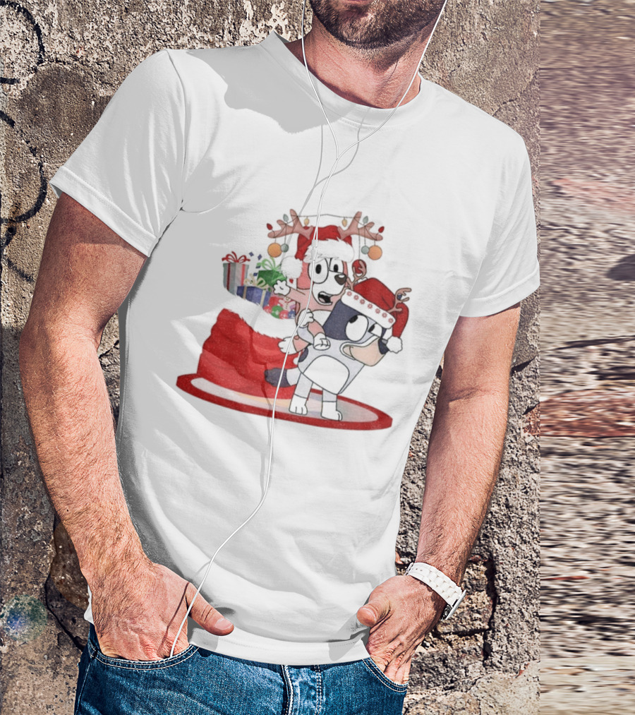 Bluey And Bingo Reindeer Santa Hat Merry Christmas Festive Celebration T-Shirt