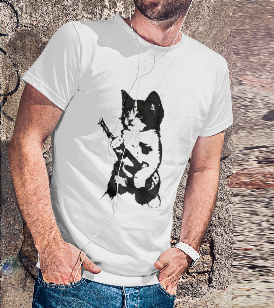Rockstar Kitten Vintage Gun Holder Retro Style T-Shirt