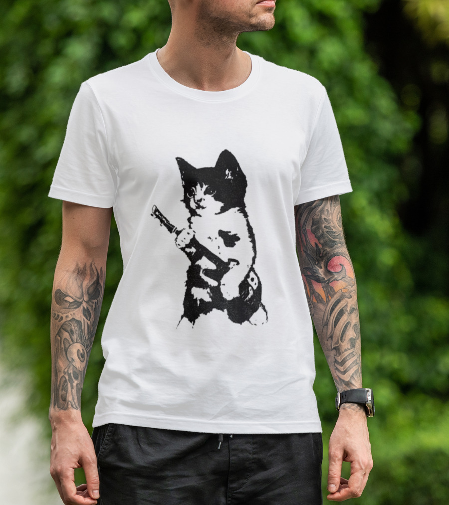 Rockstar Kitten Vintage Gun Holder Retro Style T-Shirt