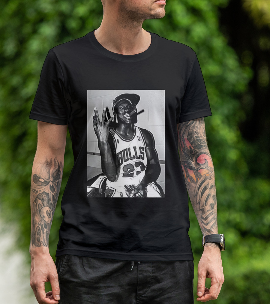 Chicago Bulls Michael 23 Cigar Celebration 4x Champions T-Shirt