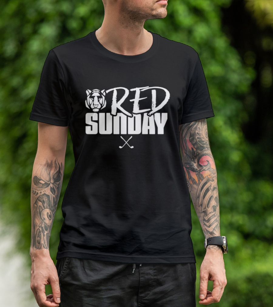 Tiger Red Sunday Golf Iconic Style T-Shirt