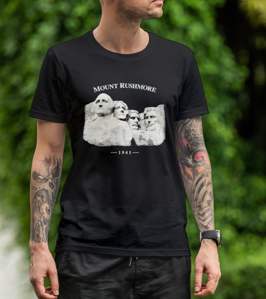 Mount Rushmore National Memorial South Dakota 1941 T-Shirt