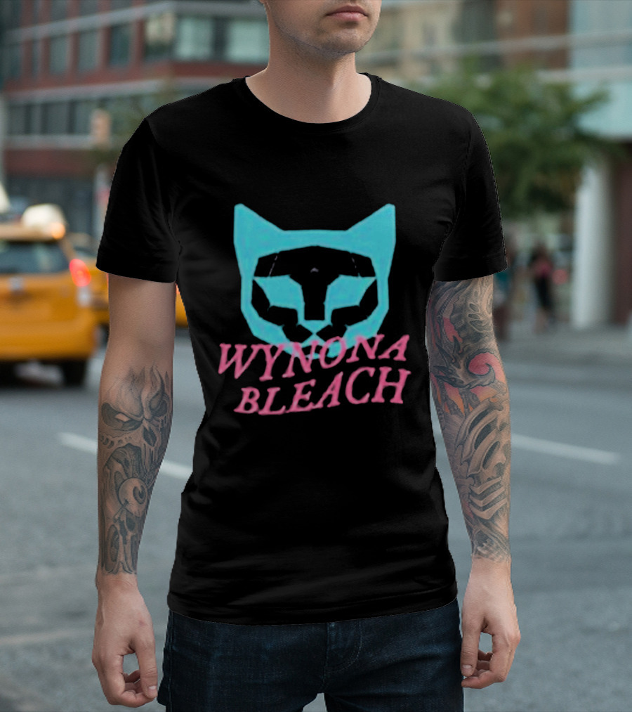 Wynona Bleach Blue Cat Face Pink T-Shirt