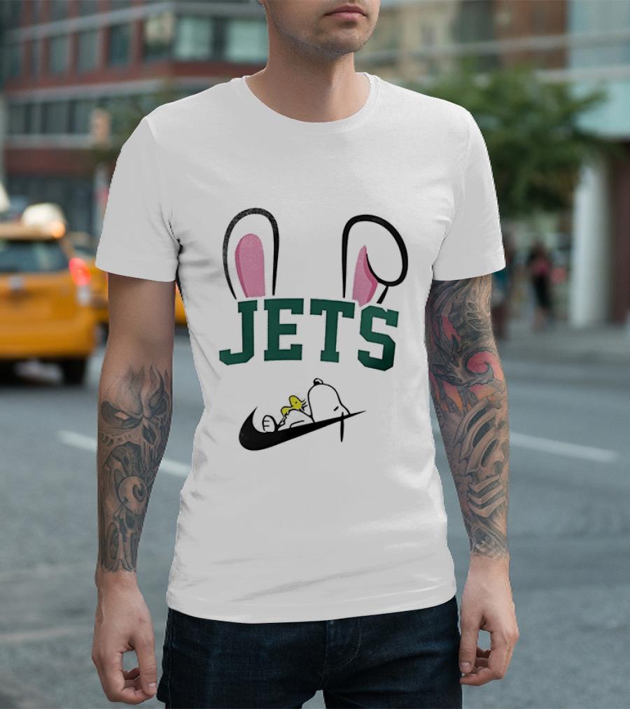 New York Jets Snoopy Peanuts Easter Bunny Ears T-Shirt
