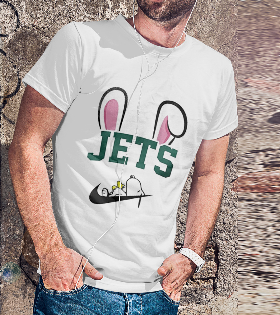 New York Jets Snoopy Peanuts Easter Bunny Ears T-Shirt