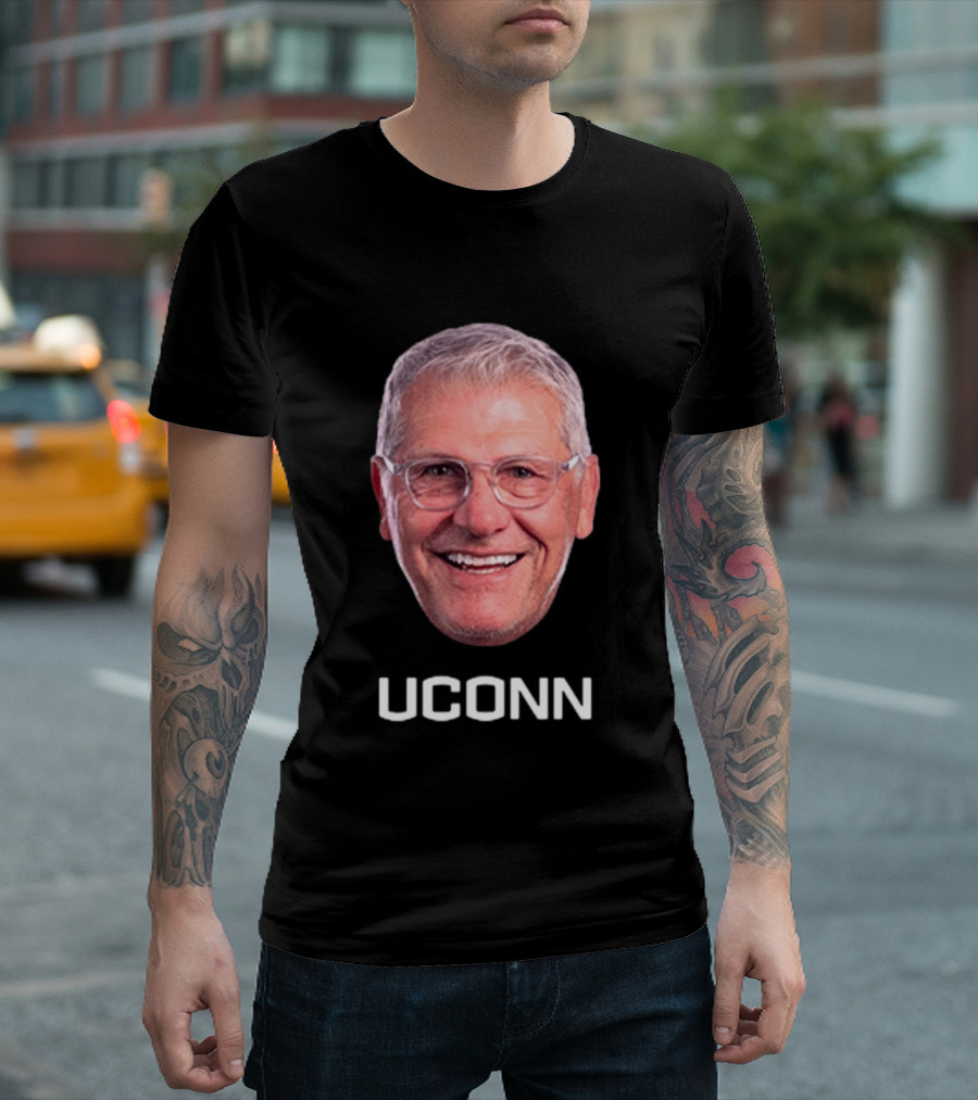 Geno Auriemma UConn Huskies Coach Smiling Face T-Shirt