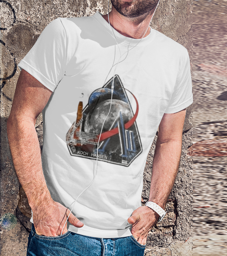 Ron Jon Cocoa Beach FL Artemis II Koch Hansen Moon Mission NASA Spaceship T-Shirt