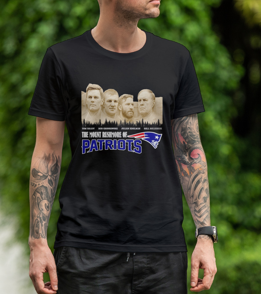 New England Patriots Tom Brady Rob Gronkowski Julian Edelman Bill Belichick Mount Rushmore T-Shirt