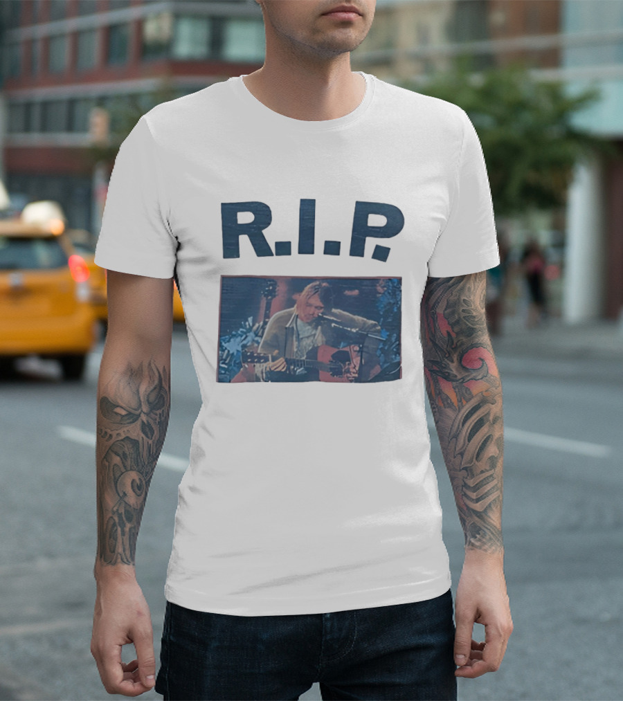 RIP Kurt Cobain Memorial Grunge Music Legend T-Shirt
