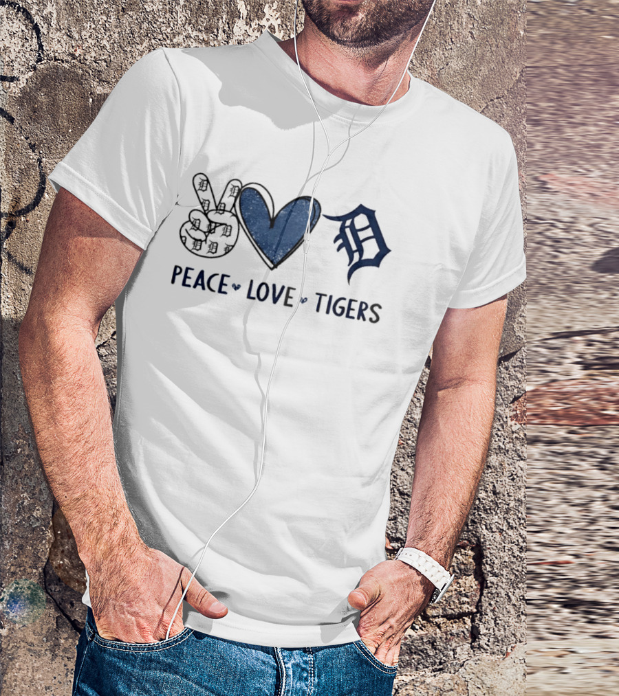 Peace Love Detroit Tigers Hand Sign Heart Shape Iconic Sports Team T-Shirt