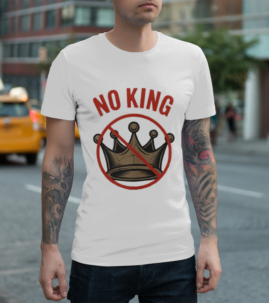No King Anti Trump Crown Protest T-Shirt